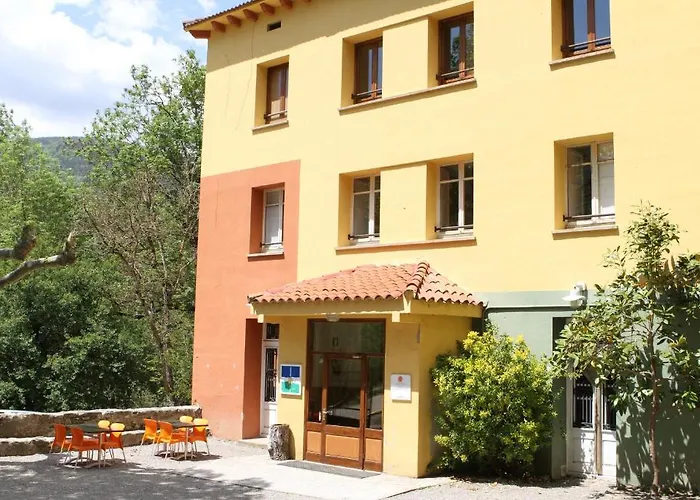 Hostel Roques Blanques Ribes De Freser