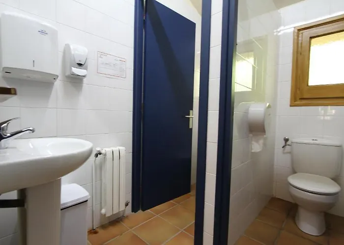 Roques Blanques Hostal Ribes De Freser