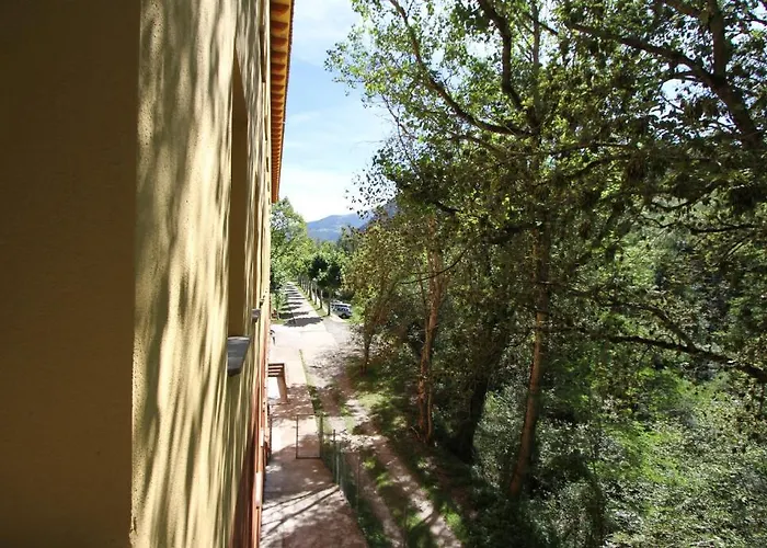 Roques Blanques Hostal *