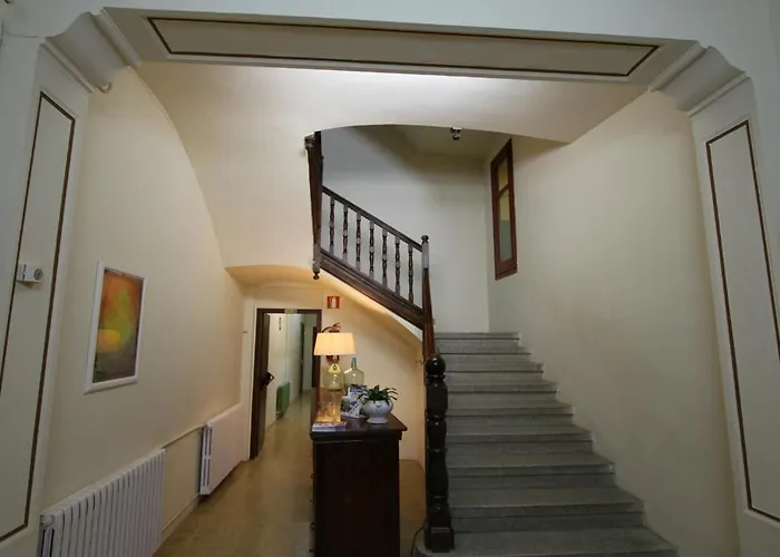Roques Blanques Hostal *