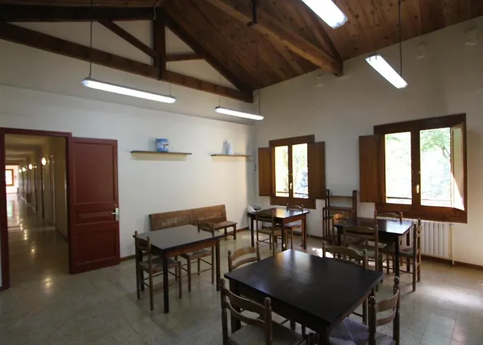Roques Blanques Hostal *