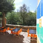 阿尔伯格罗克斯布兰科斯旅舍 * 里贝斯的弗里瑟
