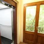 Roques Blanques Hostel Ribes De Freser