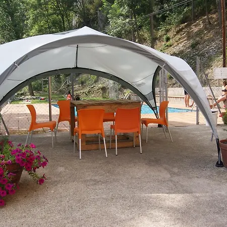 Hostel Roques Blanques