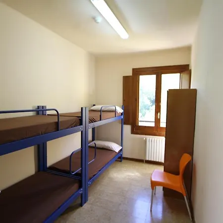 旅馆 阿尔伯格罗克斯布兰科斯旅舍 *