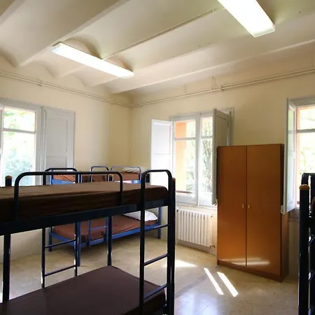 Roques Blanques Hostel
