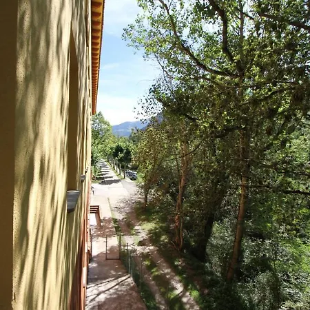 Roques Blanques Hostel *
